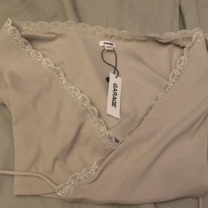 garage pretty wrap tee BNWT xs